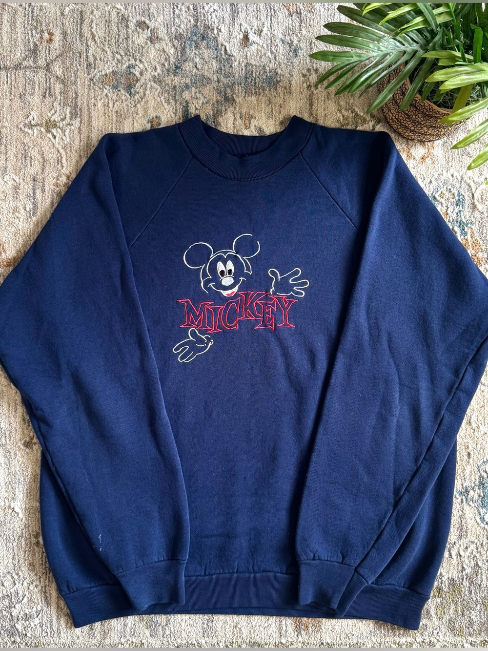 Vintage Fruit of the Loom Mickey Mouse Crewneck Sweatshirt XL
